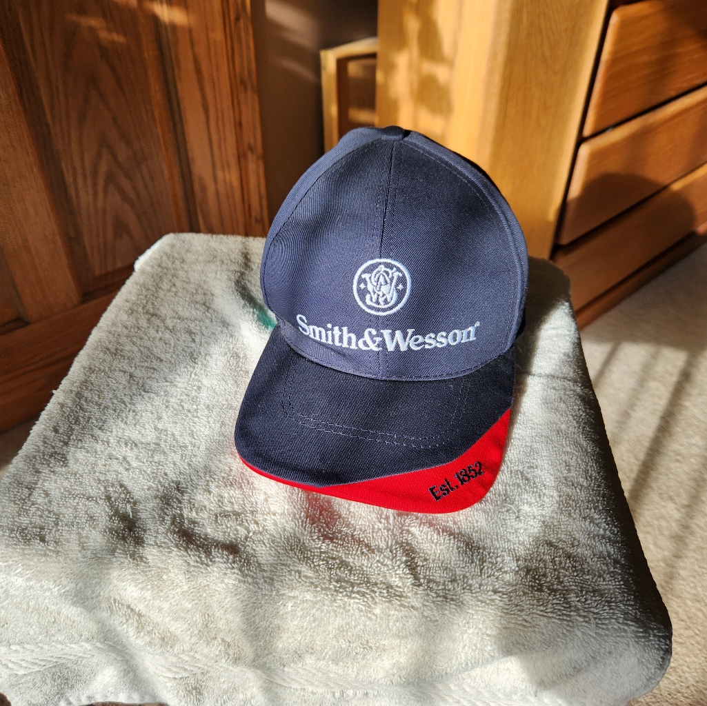 Mens Smith  Wesson Hat